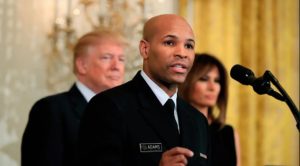 Jerome Adams, l'un des administrateurs de la FDA, propage des fake news autour de la vape