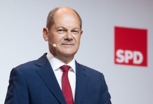 Lactuel-ministre-finances-allemand-Olaf-Scholz-durant-conference-presse-lundi-10_0_1399_949